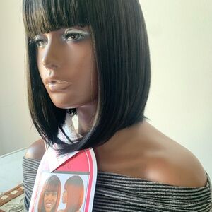 Chic Black Bob Wig with Stylish Bangs